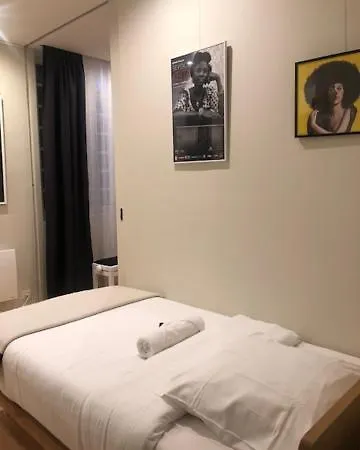 Апартаменты Studio Sur Cour Et Jardin En Plein Centre De Париж